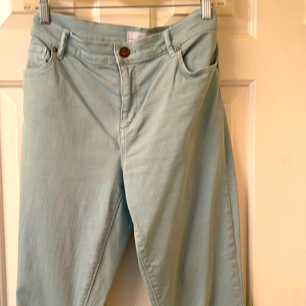 These modern skinny jeans are sage green
